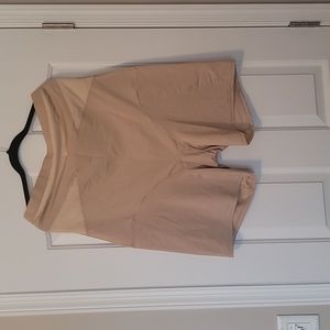 Highwasted, shorts shapeware.